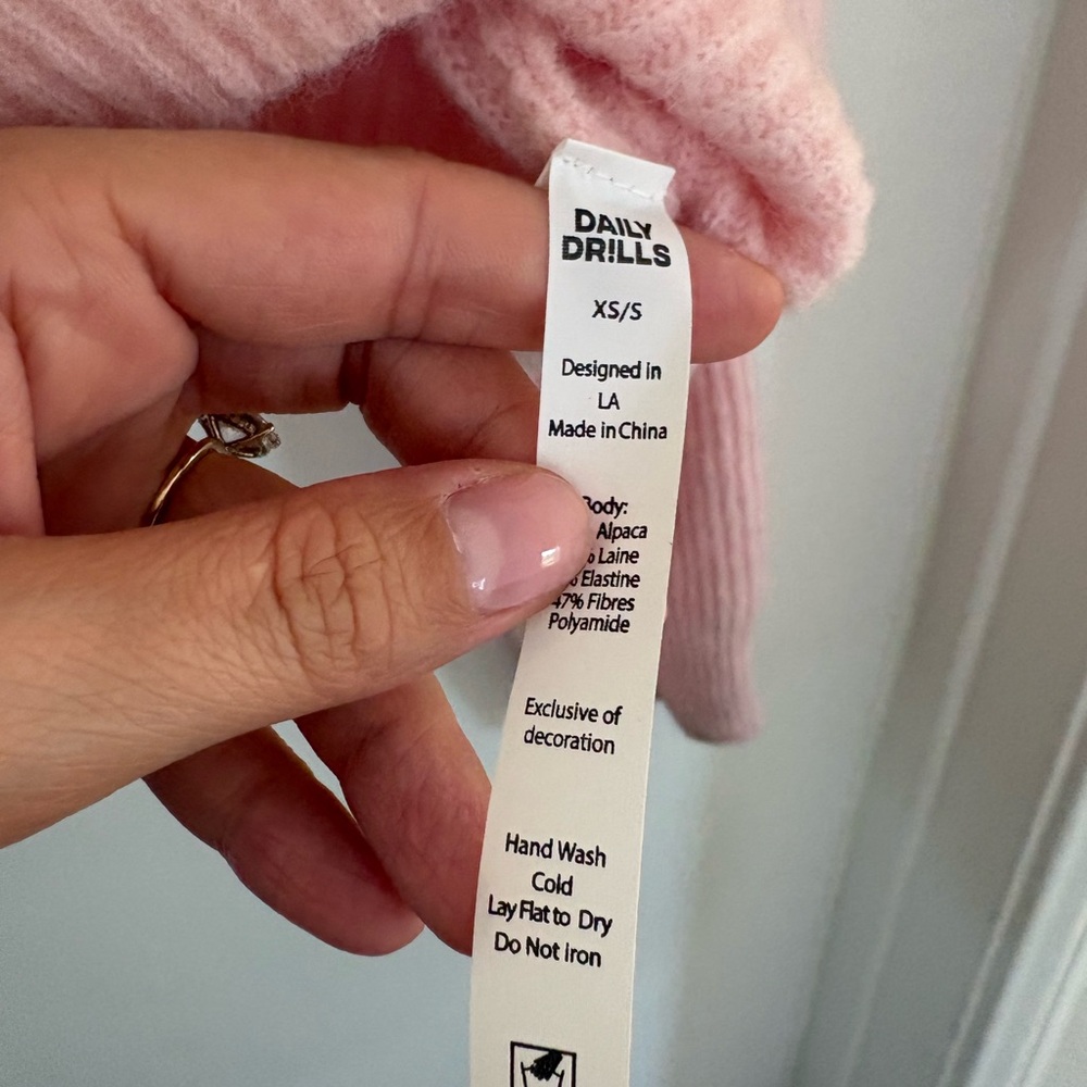 Daily Drills light pink single button sweater - Picture 2 of 3